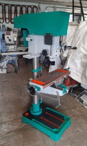 25mm x 170mm ram travel pillar drilling cum milling machine